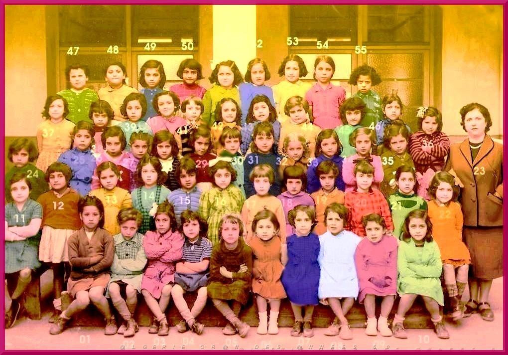 ECOLE SAINT ANDRE FILLES 1951 CP MELLE PEREZ (2).jpg